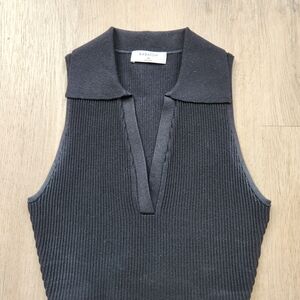 Babaton Black Sculpt Knit Crop Top